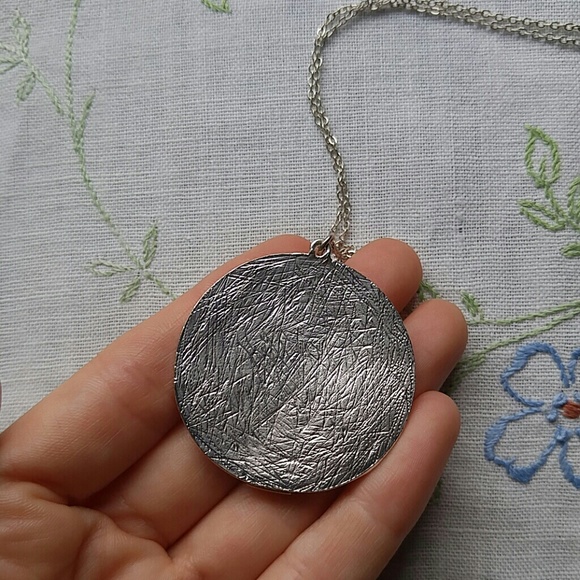 Tree of Life Long Necklace - Picture 5 of 7